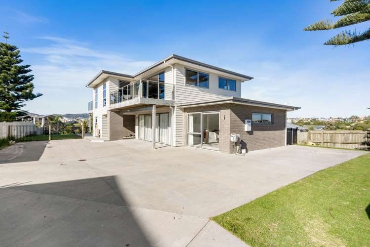 11 Commodores Close Coastlands_20