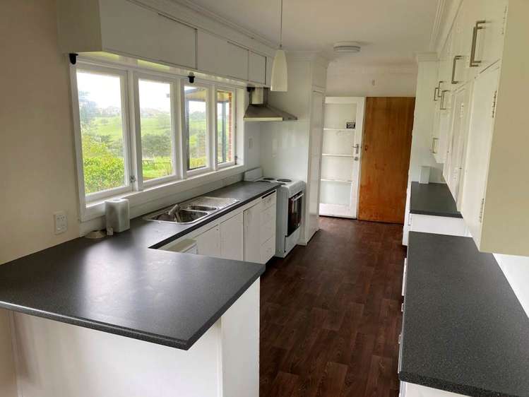 181 Redoubt Road Flat Bush_9