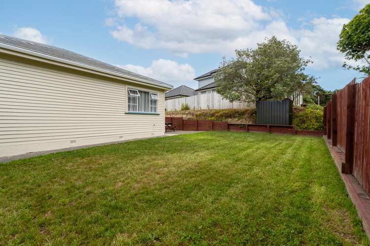 37 Hampton Hill Road Tawa_15