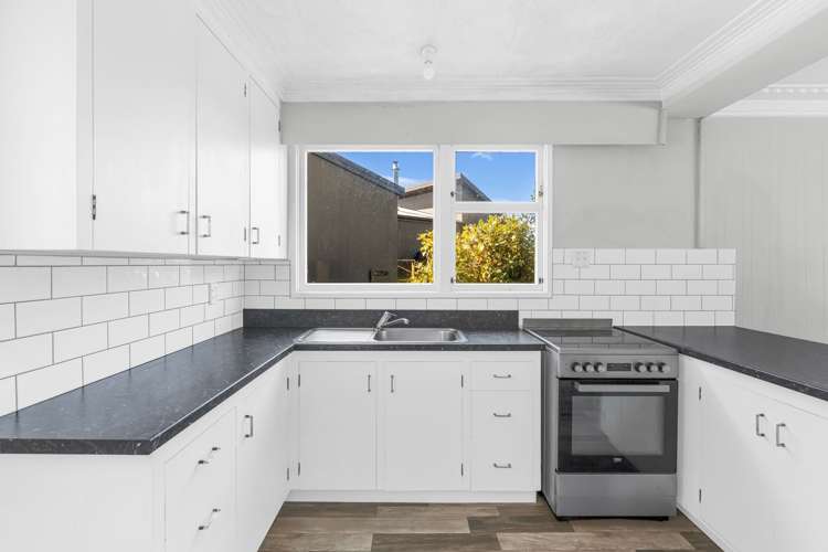 11 Railway Esplanade Gore_1