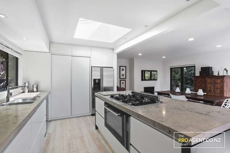 474 Huia Road Laingholm_9