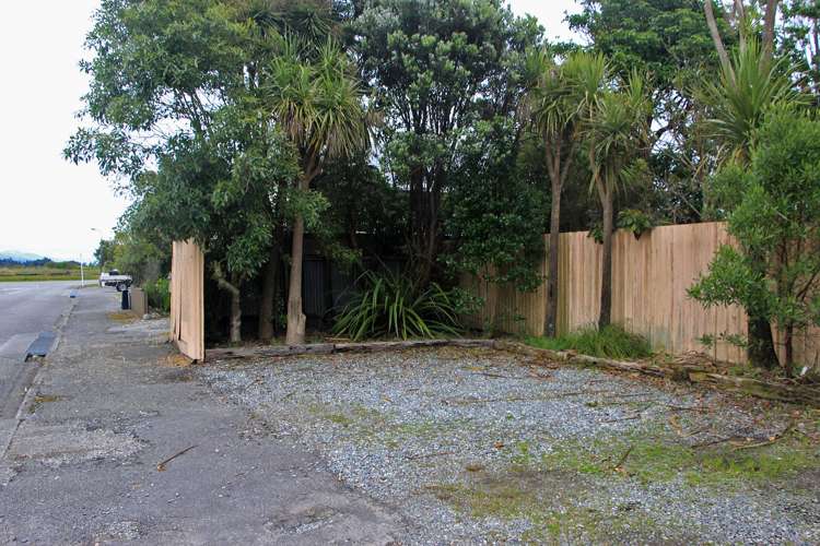 21 Revell Street Hokitika_13