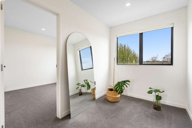 24C Essex Street Te Atatu South_15