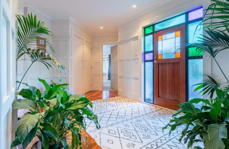 63 Staincross Street Green Bay_1