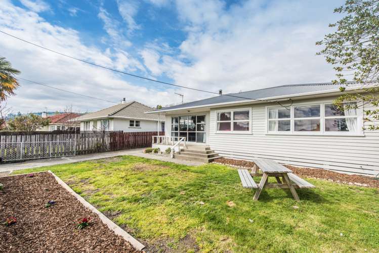 48 Manson Avenue Stoke_14