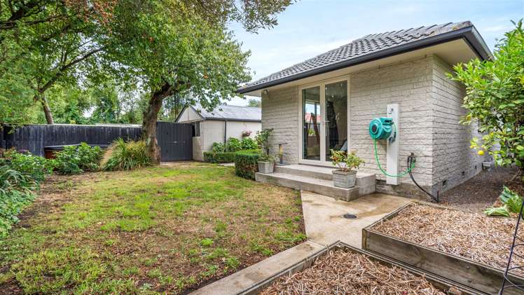 47 Teesdale Street Burnside_16