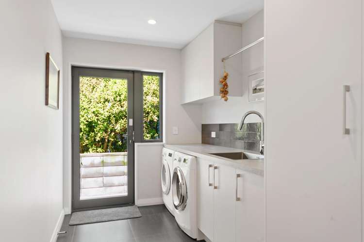 63 Te Awakura Terrace Mount Pleasant_34