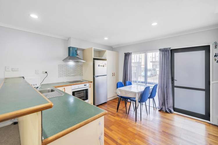 20/3 Ambrico Place New Lynn_9