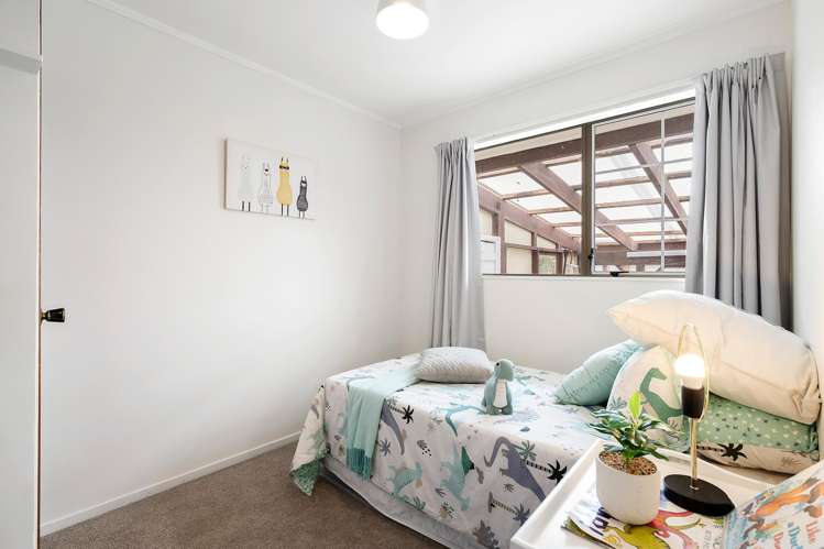 62 Antrim Crescent Wainuiomata_8