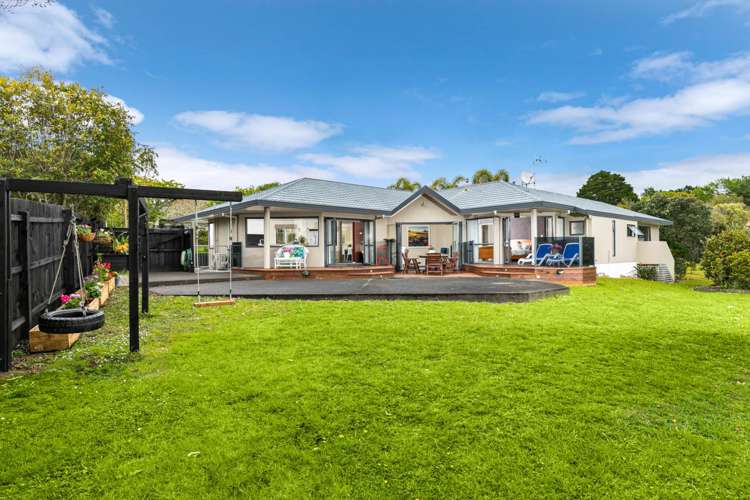 8 Almond Grove Greenhithe_18