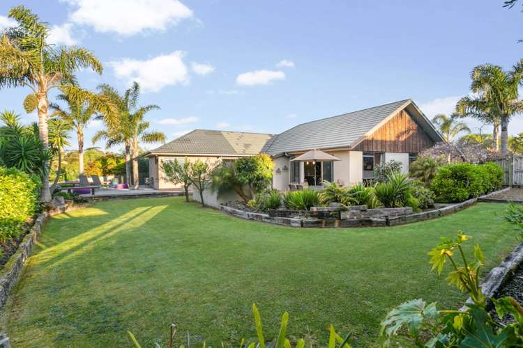 5 Grassfield Place Waimauku_1