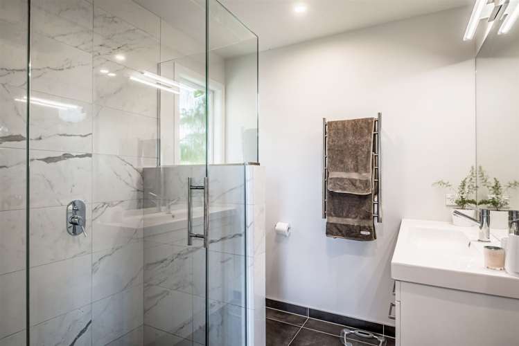 2a Sunrise Avenue Mairangi Bay_16