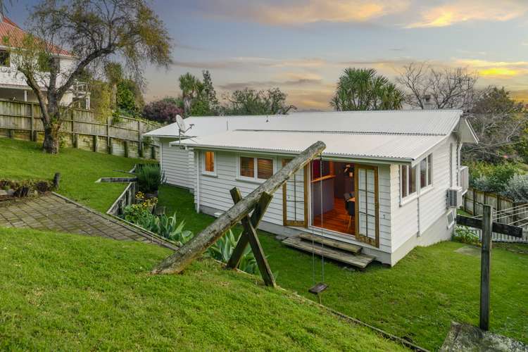 35 Emily Place Bellevue_10