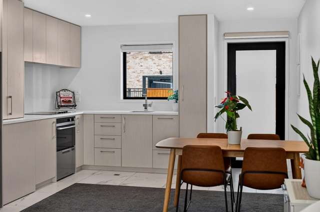 3/6 Riccarton Road Riccarton_2