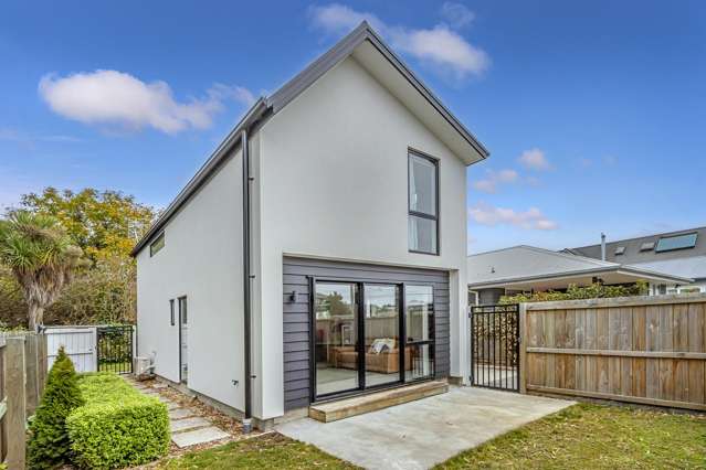 Location & Style -  First Home or Investment