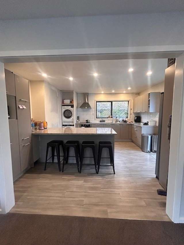 68 Dunedin Street Redwood_2