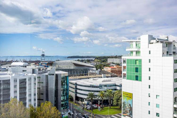 50 Anzac Ave City Centre_23