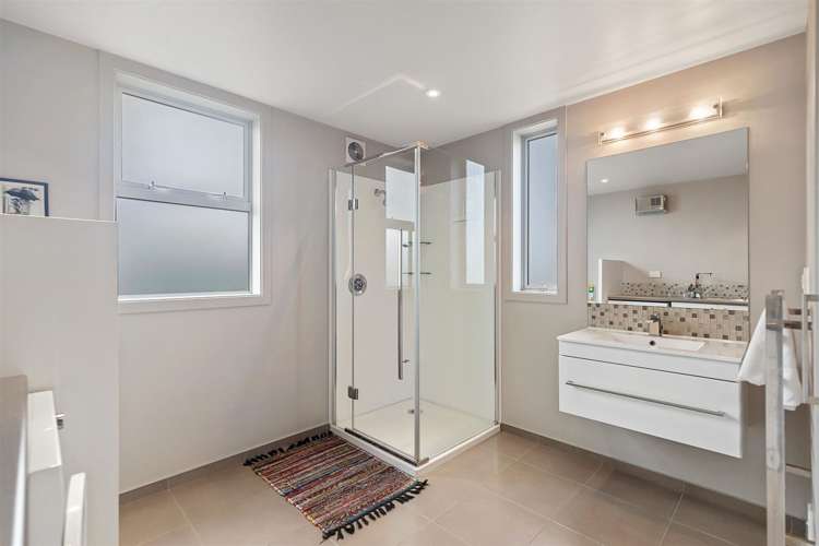 124 Aubrey Road Wanaka_13