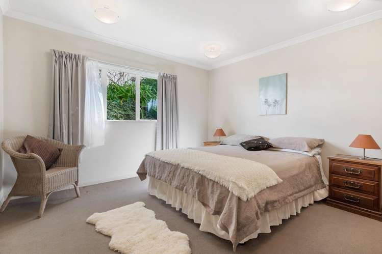 1442 Whangaparaoa Road Army Bay_10