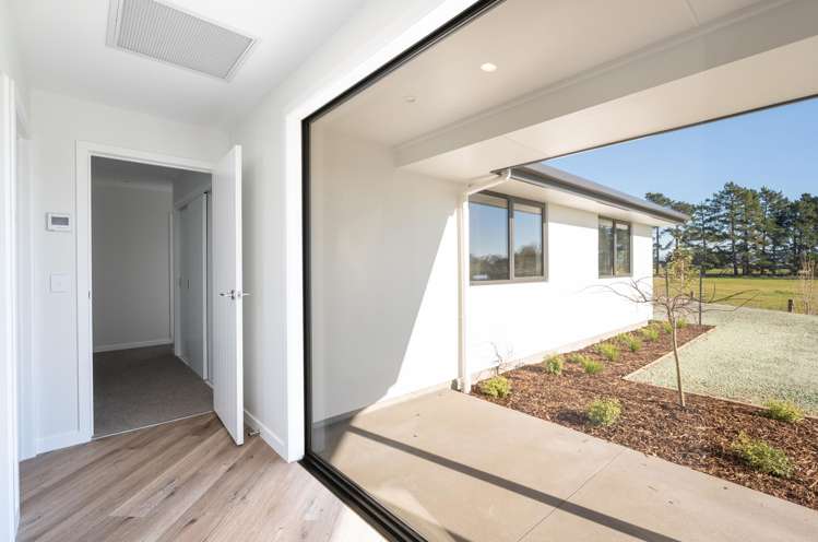 38 Hallmark Drive Richmond_12