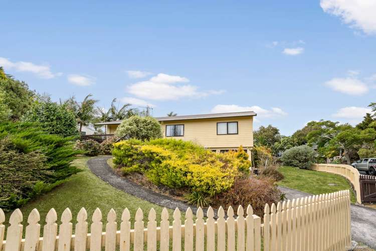 36 Saint Annes Crescent Wattle Downs_14