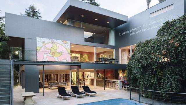 Multi-million-dollar Saatchi house finally sells after almost two years