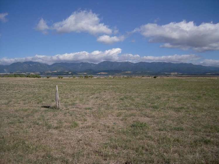 Lake Ferry Road Lake Ferry_11