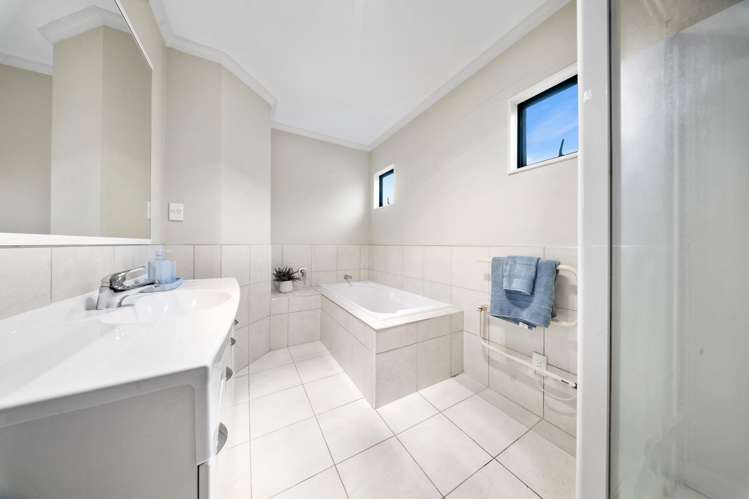 15 Lilybank Crescent East Tamaki_14