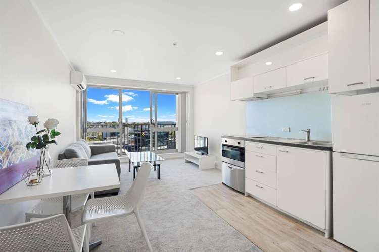 904/53 Cook Street_0