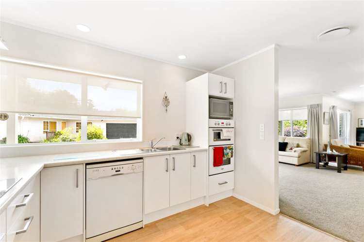 299b Glengarry Road Glen Eden_32