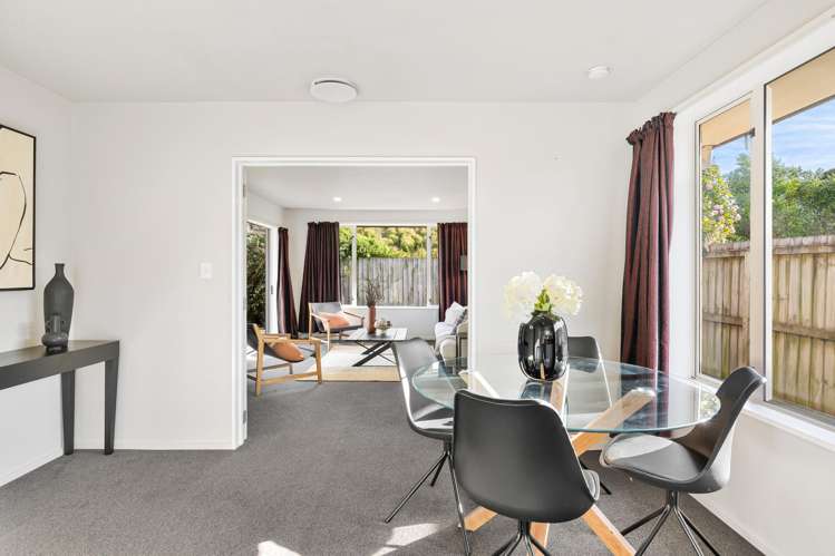 2/17 Cardigan Bay Place Addington_10