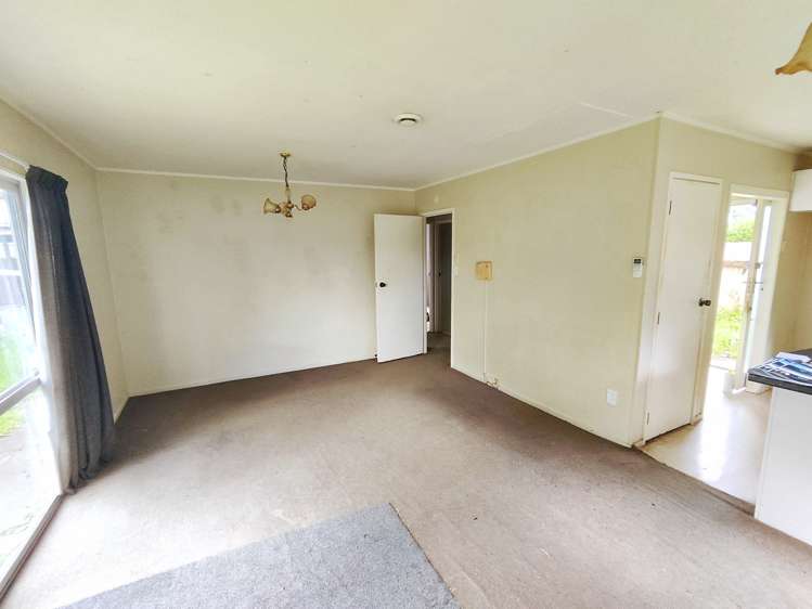 2/60b Swanson Road Henderson_2