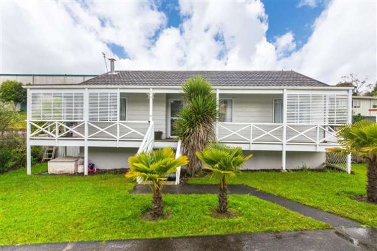 19 Meadowvale Rise Titirangi_16