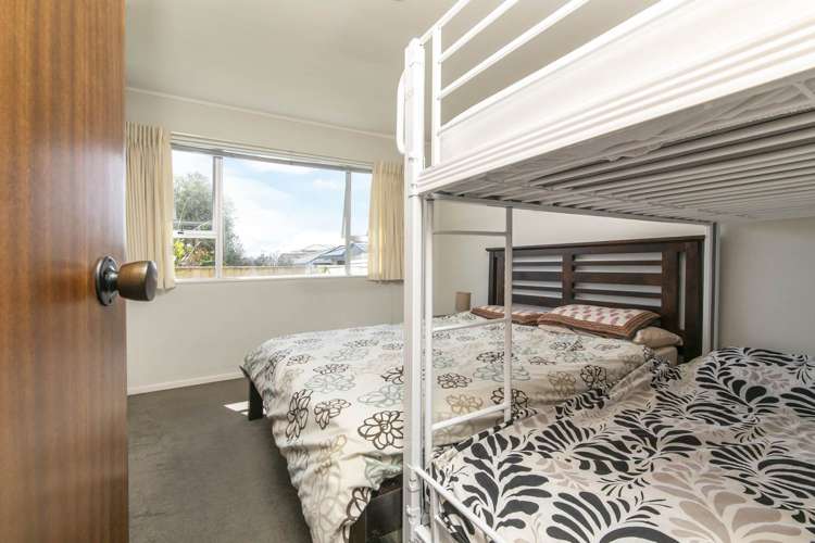 2/124 Hutchinson Avenue New Lynn_4