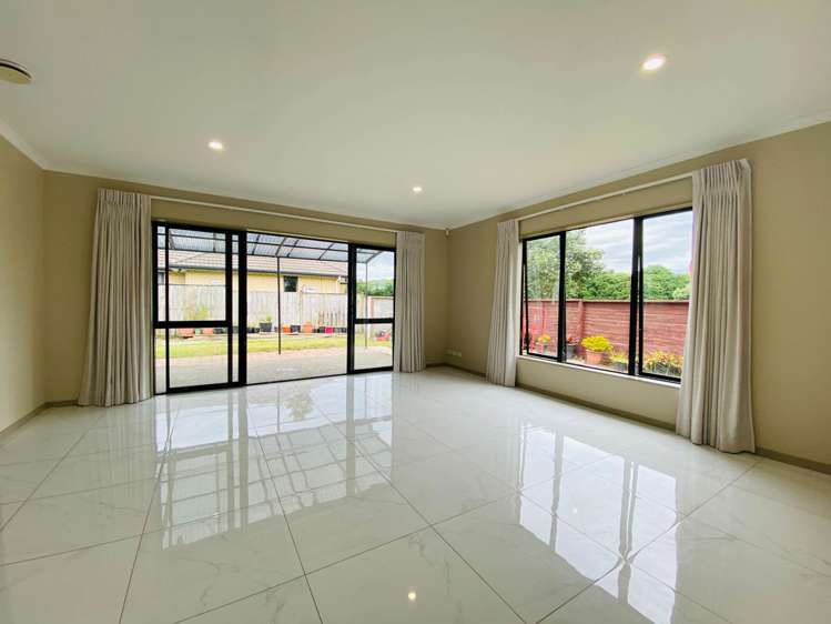 42 Accent Drive Flat Bush_5