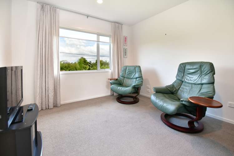 8 Bayview Park Lane Orewa_11