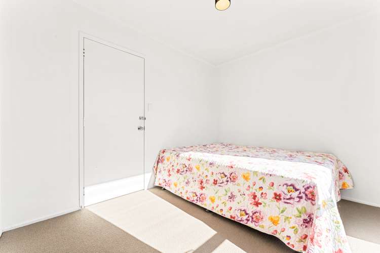 37 Lyttelton Avenue Forrest Hill_12