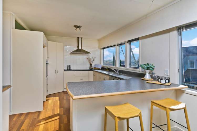 3/276 Hurstmere Road Takapuna_7