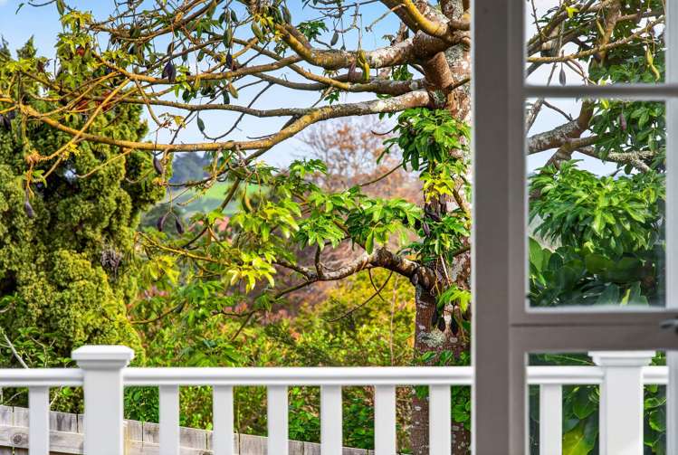 20 & 20A Brian Crescent Stanmore Bay_20