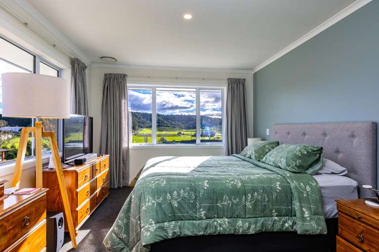 4 Pukeko Place Picton_13