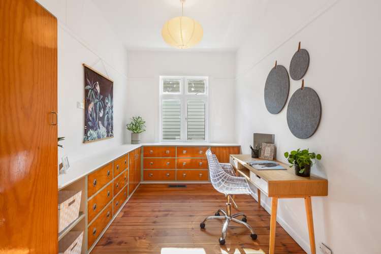 52 Puru Crescent Lyall Bay_11