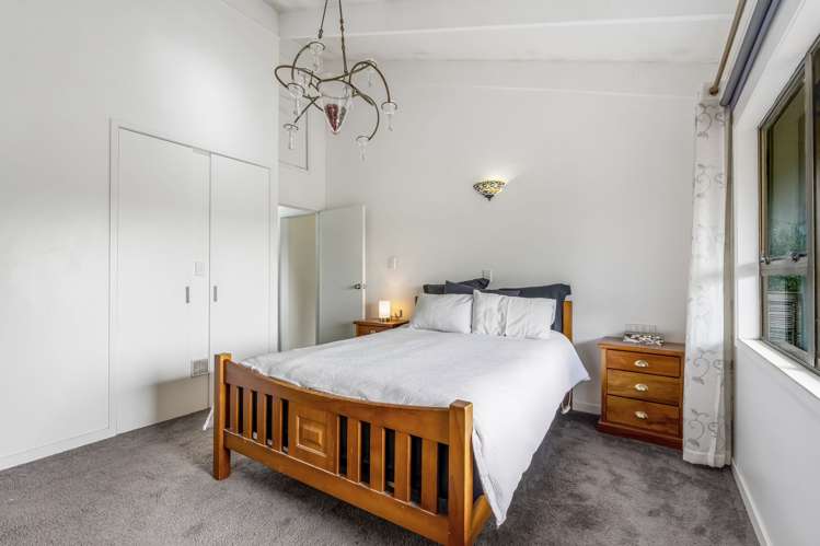1/1 Sharon Road Browns Bay_16