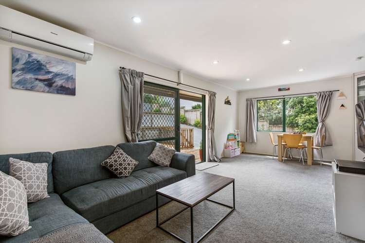 1/15 Beverly Place New Lynn_5