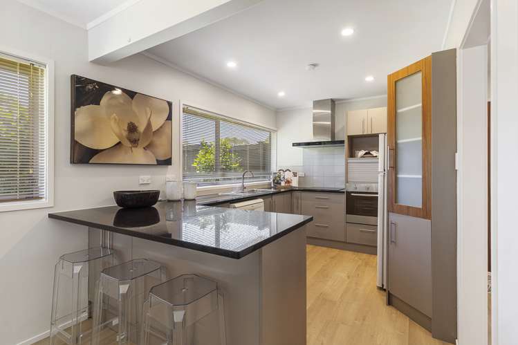 1/143 Reeves Road Pakuranga Heights_8