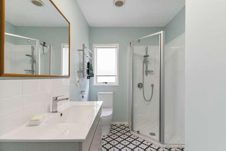 17 Woodbank Drive Glen Eden_19