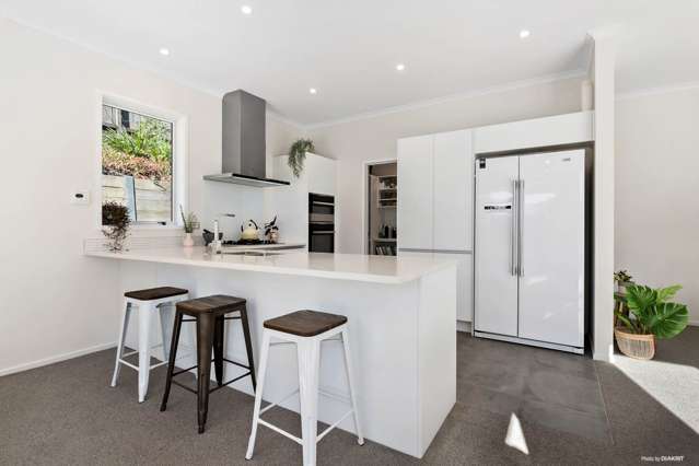 27 Couldrey Crescent Red Beach_4