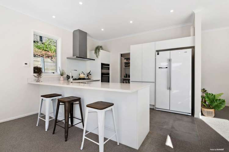 27 Couldrey Crescent Red Beach_4