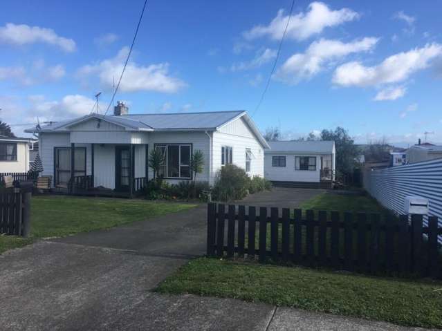 WAIPUKURAU - 3 BEDROOM