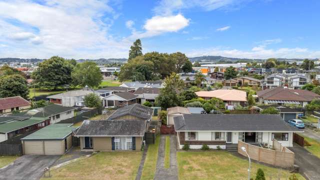 5 & 7 Glengowan Place Conifer Grove_2