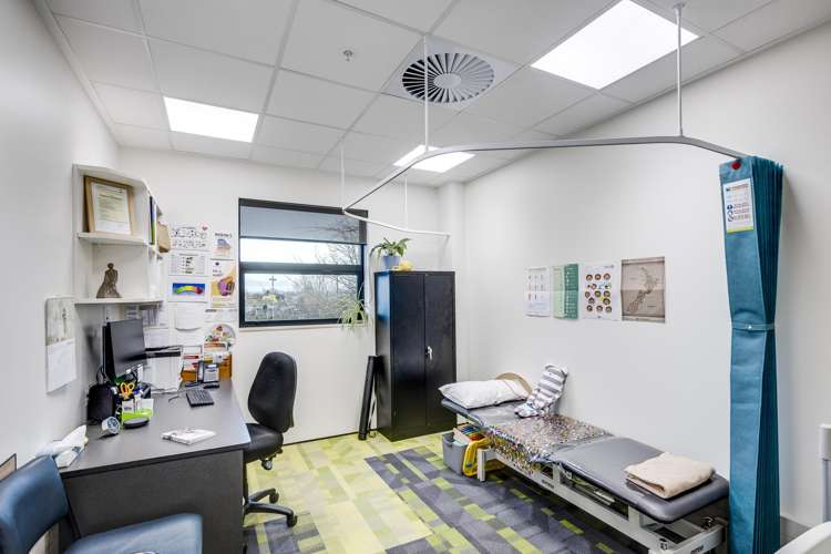 406-410 King Street North Hastings_13
